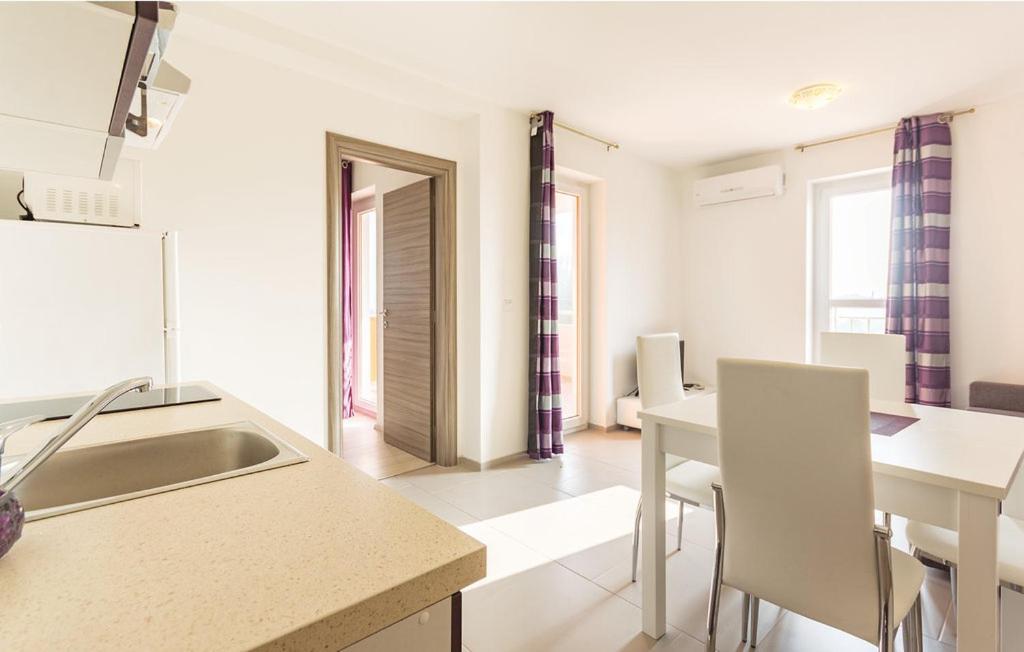 Apartments Sun Premantura Ngoại thất bức ảnh
